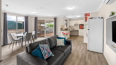 Waratah - Elderberry - Waratah, NSW Image 5